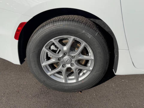 2026 Chrysler Voyager LX