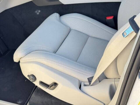 2026 Volvo XC90 B6 Ultra Dark 7P