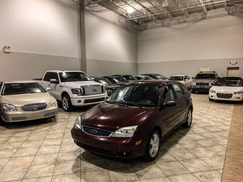 2007 Ford Focus for sale at Super Bee Auto in Chantilly VA