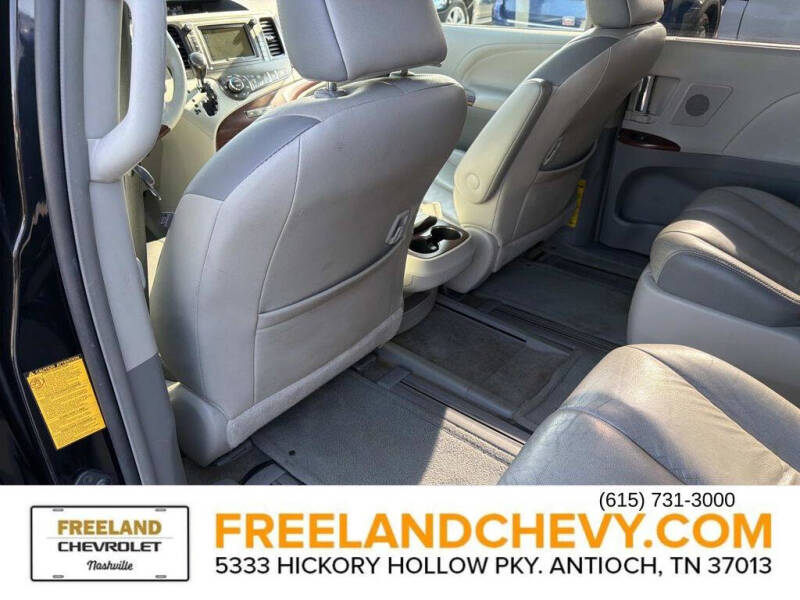 2013 Toyota Sienna Limited 7-Passenger