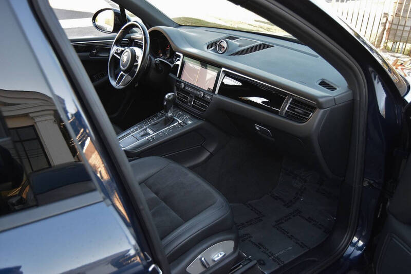 2020 Porsche Macan