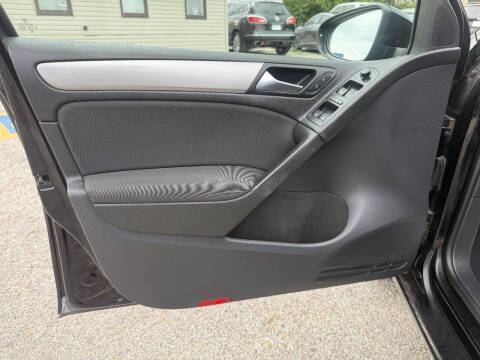 2013 Volkswagen Golf 2.5L PZEV