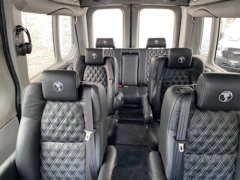 2025 Ford Transit 250