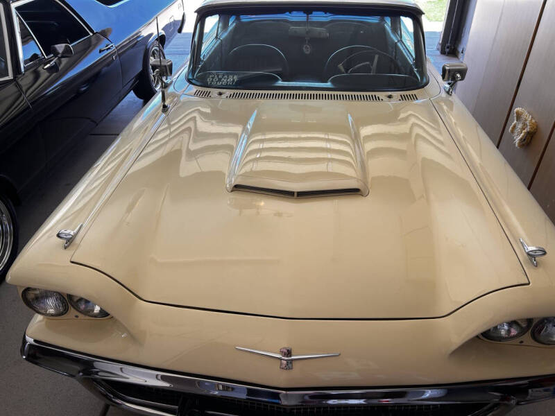 1960 Ford Thunderbird