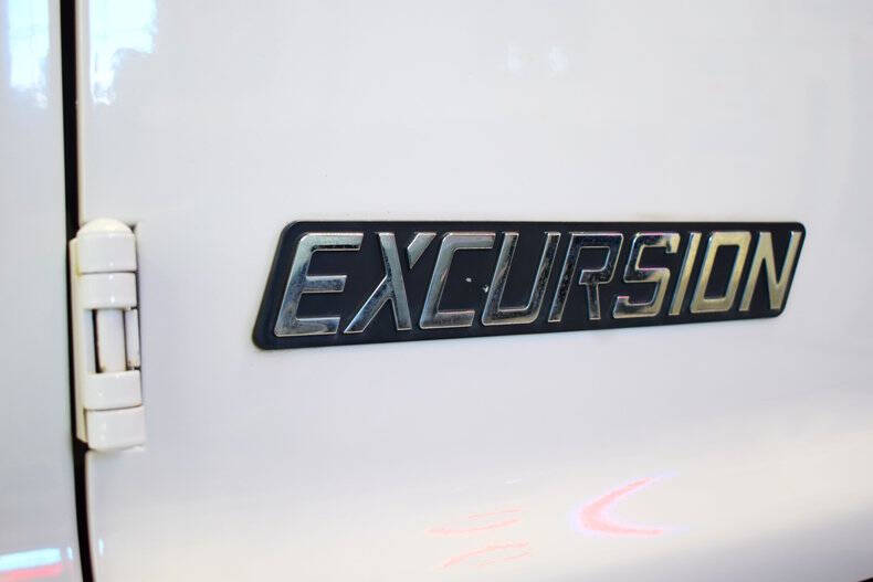 2004 Ford Excursion