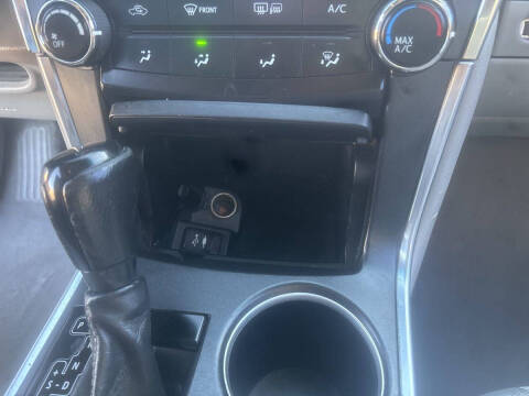 2015 Toyota Camry SE