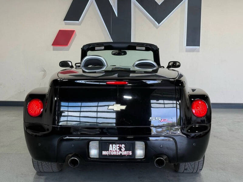 2004 Chevrolet SSR LS