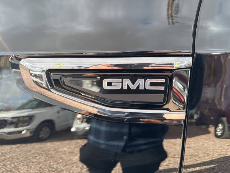 2023 GMC Yukon XL Denali Ultimate