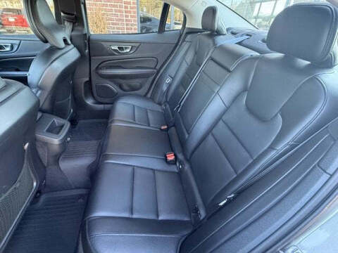 2019 Volvo S60 T5 Momentum