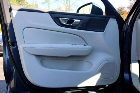 2020 Volvo V60 T5 Momentum