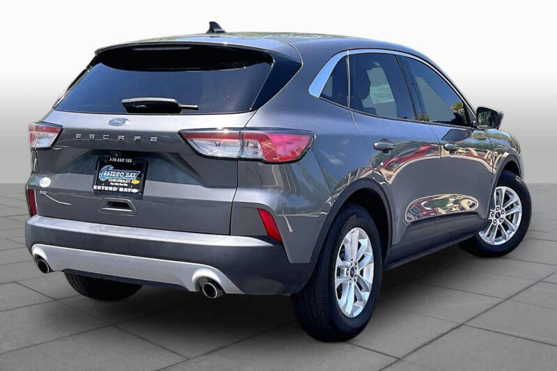 2021 Ford Escape SE