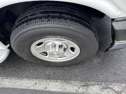 2023 Chevrolet Express 2500