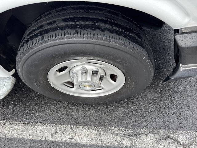 2023 Chevrolet Express 2500