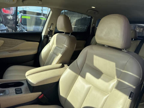 2023 Nissan Murano SV