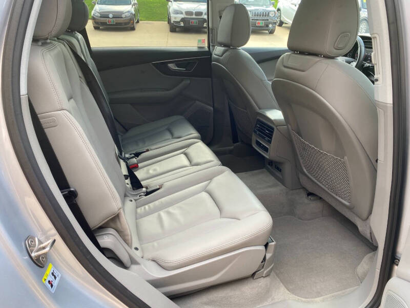 2022 Audi Q7 quattro Premium Plus 45 TFSI