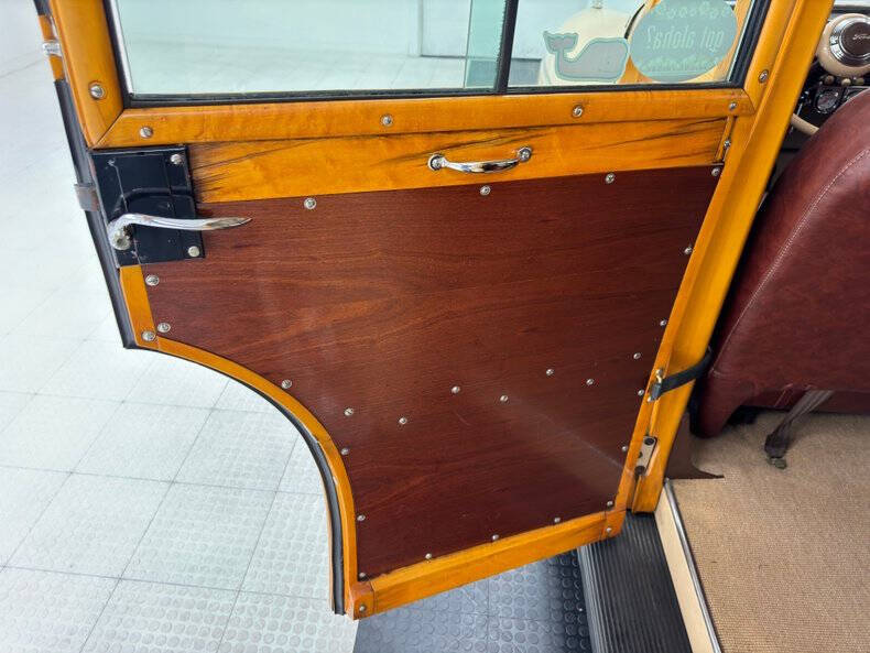 1941 Ford Super Deluxe