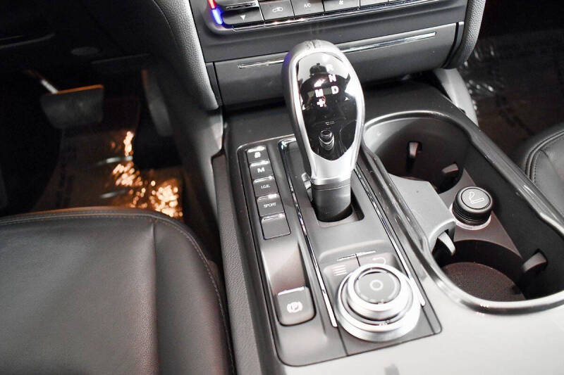 2017 Maserati Ghibli