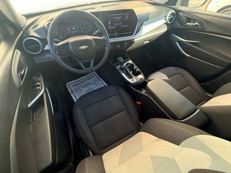 2024 Chevrolet Trax LS