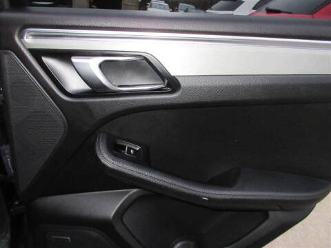 2017 Porsche Macan S