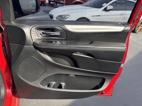 2014 Dodge Grand Caravan SE