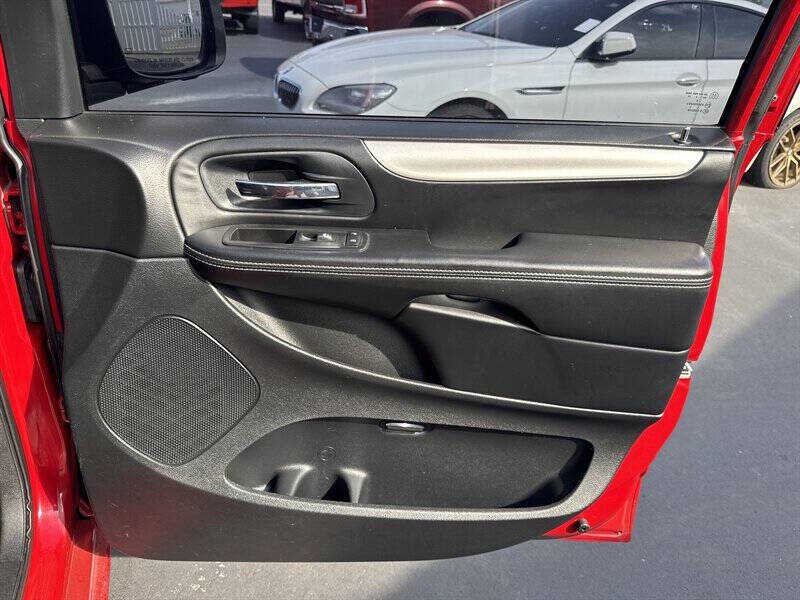 2014 Dodge Grand Caravan SE