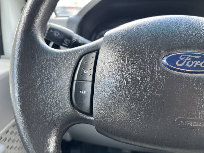 2011 Ford E-Series E-150