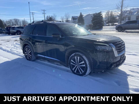 2022 Nissan Pathfinder Platinum