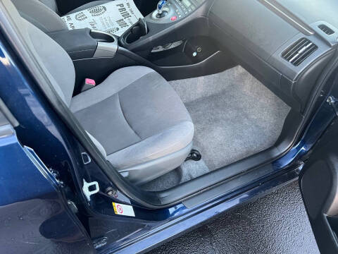 2012 Toyota Prius Two