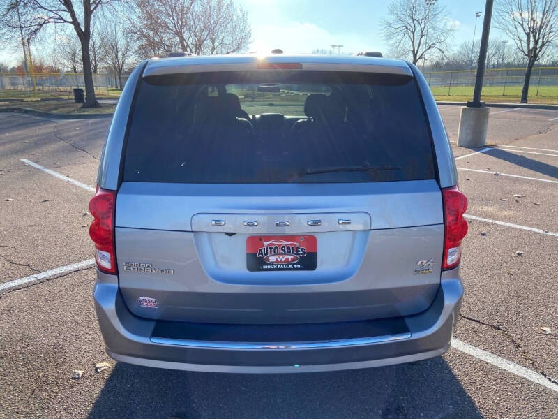 2016 Dodge Grand Caravan R/T