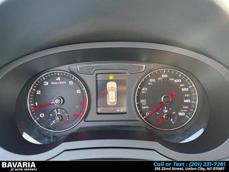 2016 Audi Q3 2.0T quattro Prestige