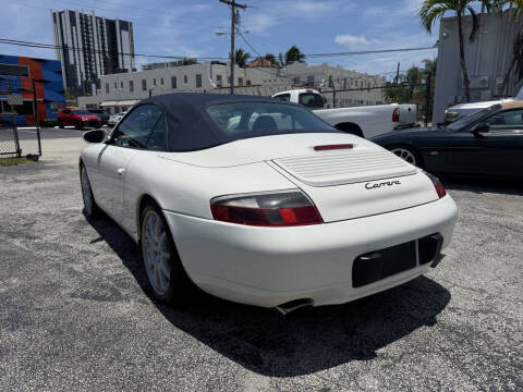 2000 Porsche 911 Carrera