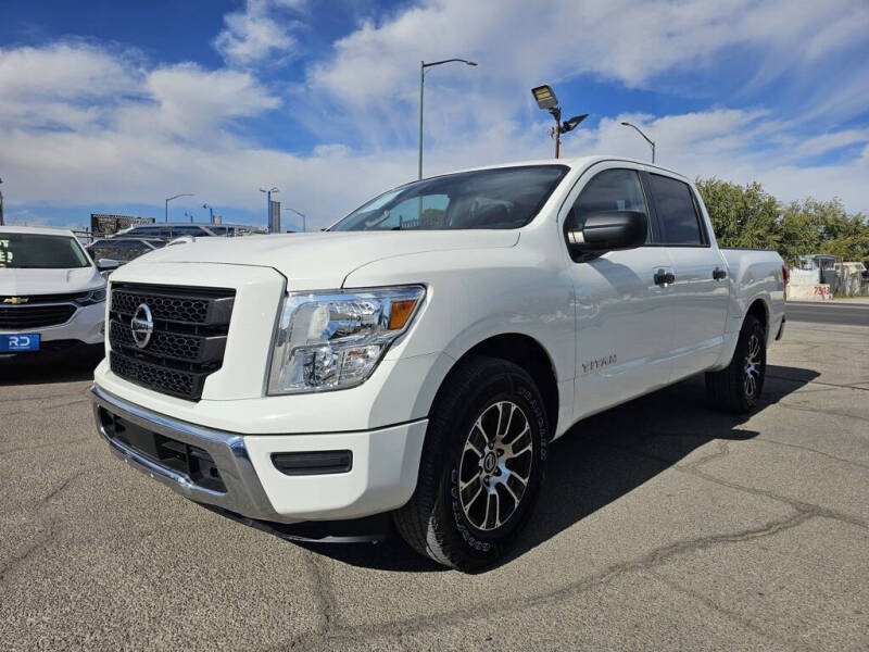 2022 Nissan Titan SV
