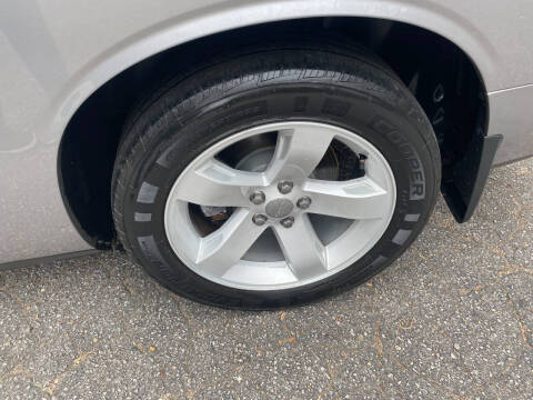 2013 Dodge Challenger SXT