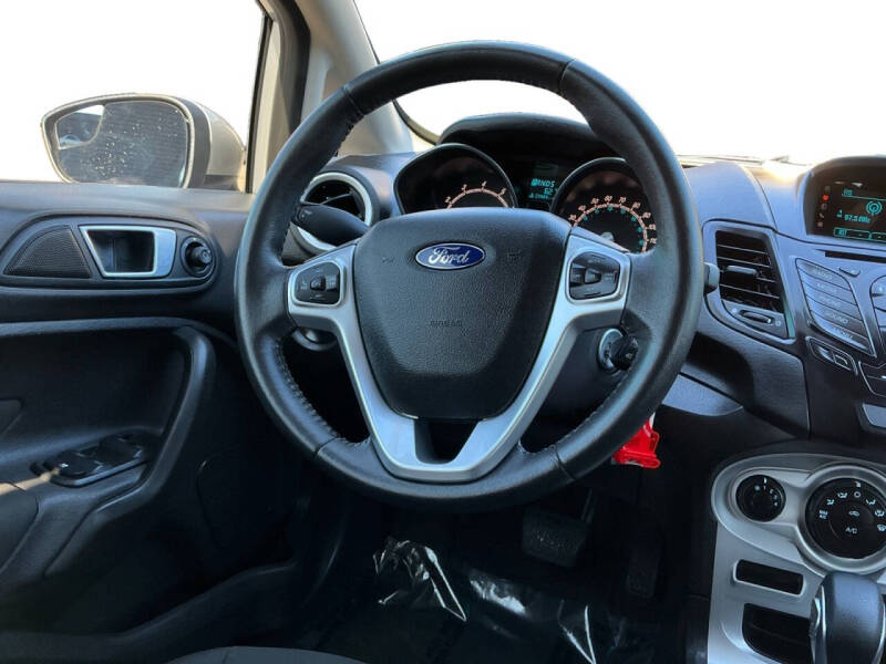 2015 Ford Fiesta SE