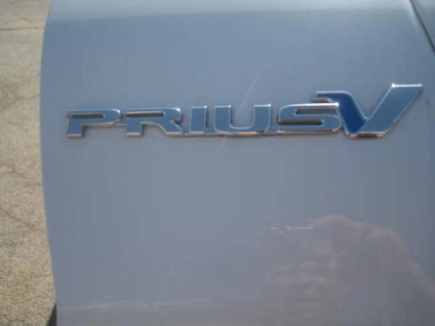 2012 Toyota Prius v Five