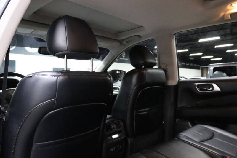 2020 Nissan Pathfinder Platinum