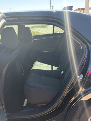 2018 Chrysler 300 Touring