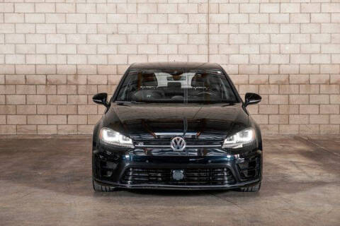 2017 Volkswagen Golf R 4Motion