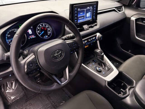 2022 Toyota RAV4 Hybrid SE