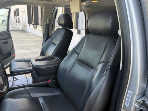 2012 Cadillac Escalade Premium