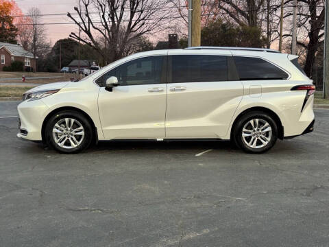 2024 Toyota Sienna Limited 7-Passenger