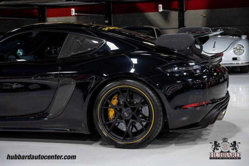 2023 Porsche 718 Cayman GT4 RS