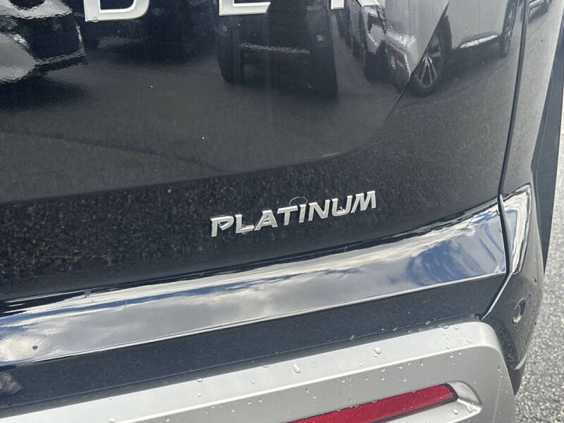 2025 Nissan Pathfinder Platinum