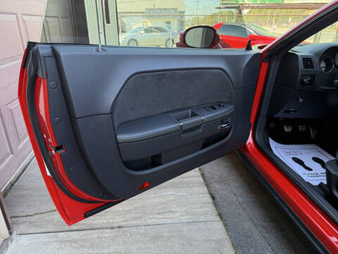 2009 Dodge Challenger SRT8