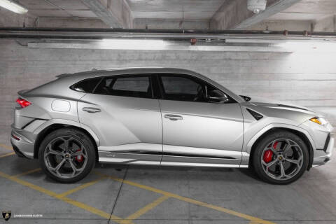 2023 Lamborghini Urus S
