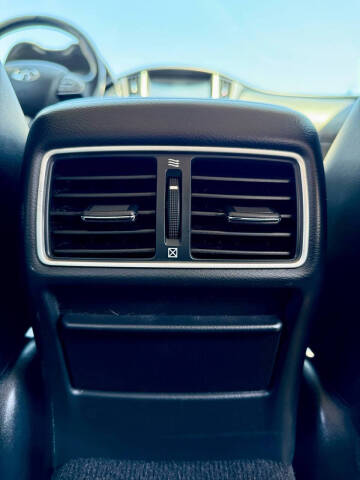 2014 Infiniti Q50 Premium