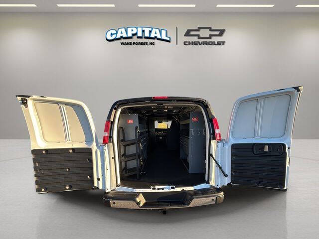 2025 Chevrolet Express 2500