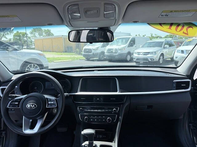 2019 Kia Optima LX
