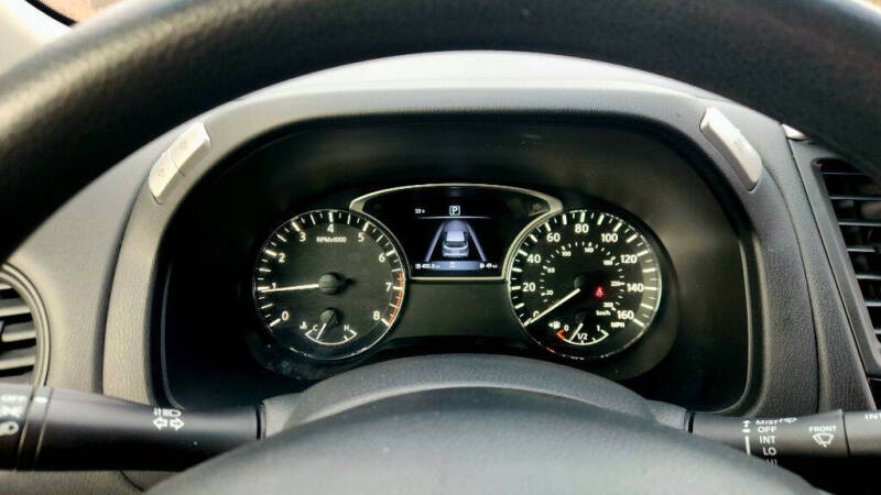 2019 Nissan Pathfinder S