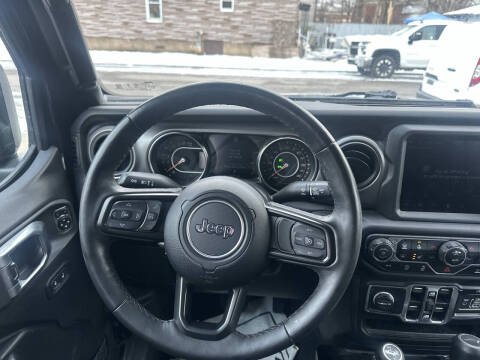 2022 Jeep Gladiator Willys